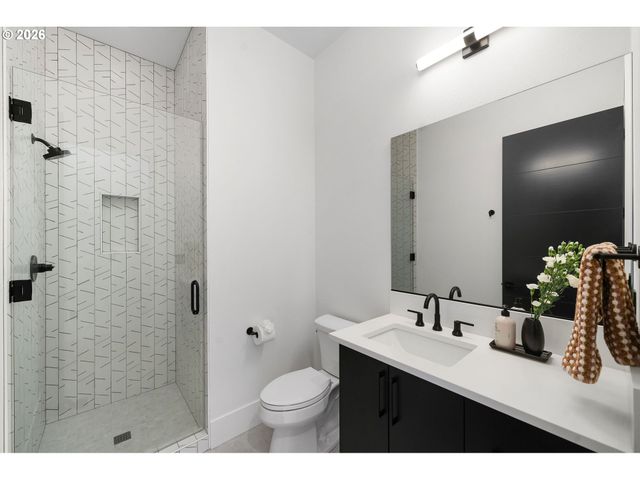 24856 Ne BALD PEAK Rd, Hillsboro, OR 97123