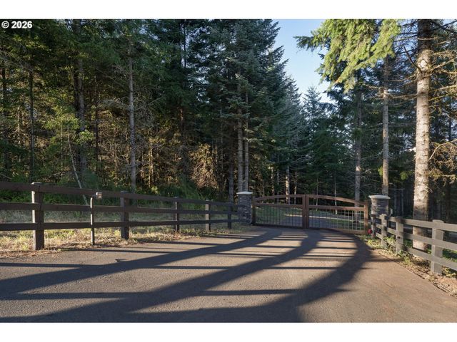 24856 Ne BALD PEAK Rd, Hillsboro, OR 97123