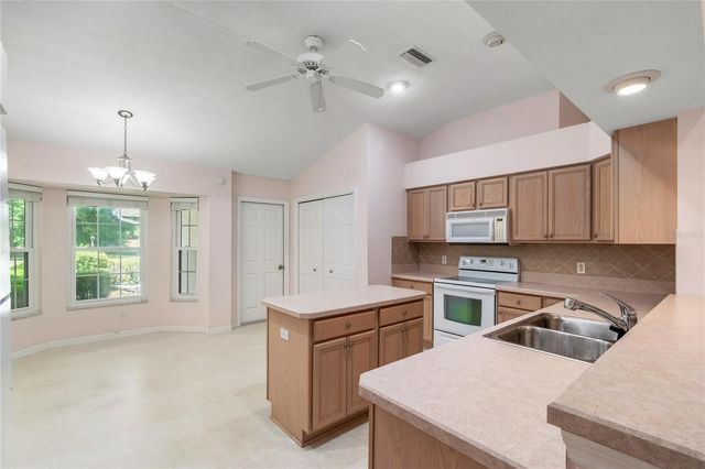9450 SW 208TH CIRCLE, Dunnellon, FL 34431
