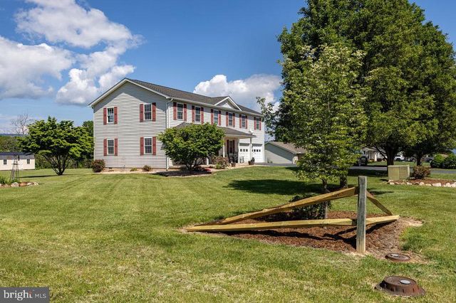 111 DEERFIELD ESTS DR, Stanley, VA 22851