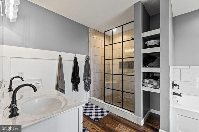 111 DEERFIELD ESTS DR, Stanley, VA 22851