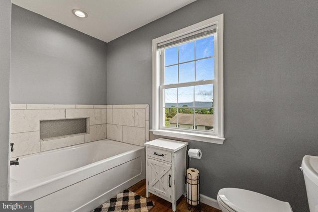 111 DEERFIELD ESTS DR, Stanley, VA 22851