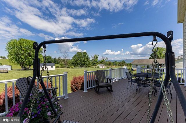 111 DEERFIELD ESTS DR, Stanley, VA 22851