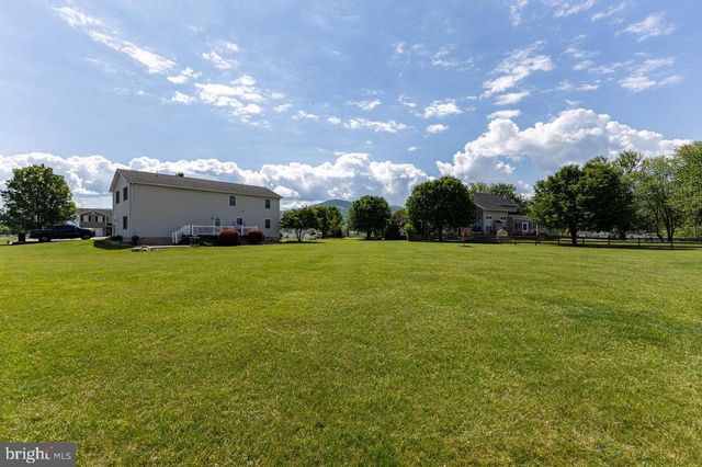 111 DEERFIELD ESTS DR, Stanley, VA 22851