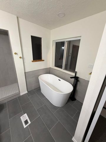 320 TARPON Avenue SE, Rio Rancho, NM 87124