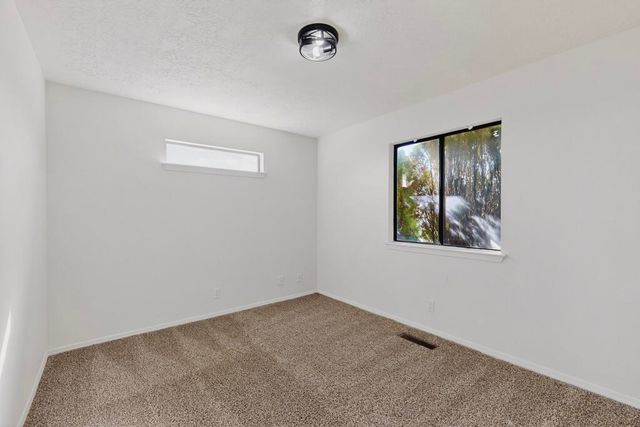 320 TARPON Avenue SE, Rio Rancho, NM 87124