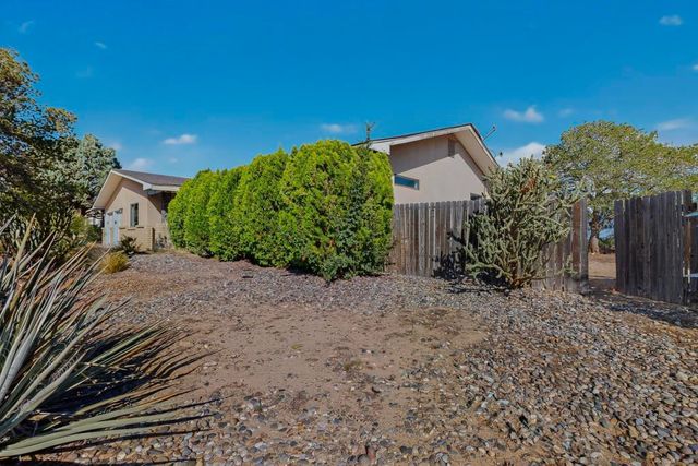 320 TARPON Avenue SE, Rio Rancho, NM 87124