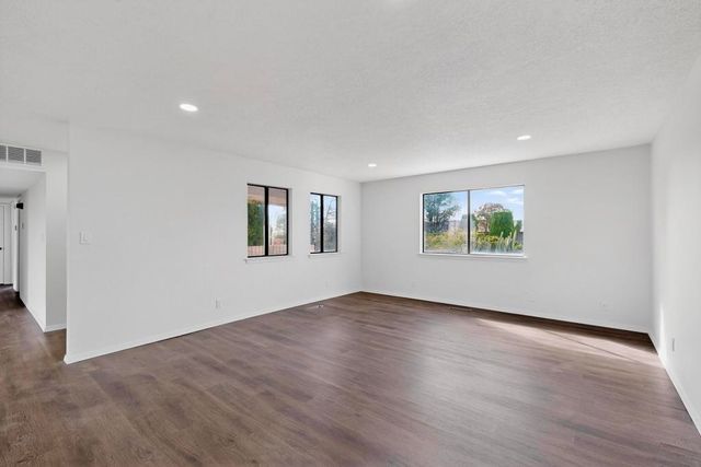 320 TARPON Avenue SE, Rio Rancho, NM 87124