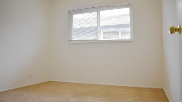 2925 Oxford Way, Stockton, CA 95204