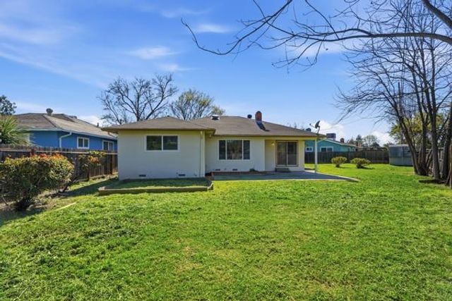 2925 Oxford Way, Stockton, CA 95204