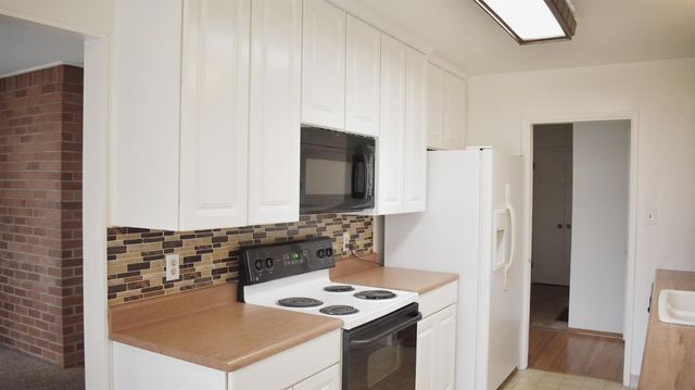 2925 Oxford Way, Stockton, CA 95204