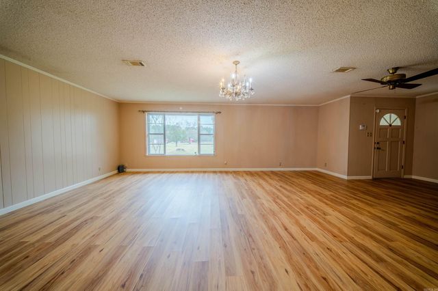 2173 California Avenue, Camden, AR 71701