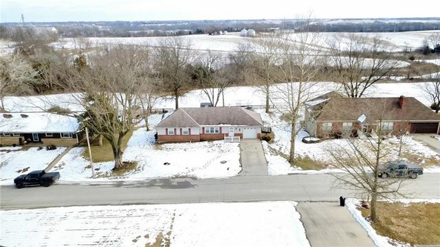 414 Town and Country Lane, Trenton, MO 64683