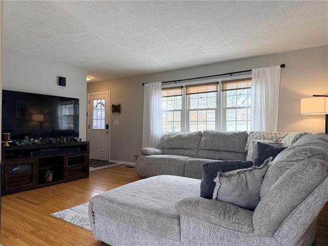 414 Town and Country Lane, Trenton, MO 64683