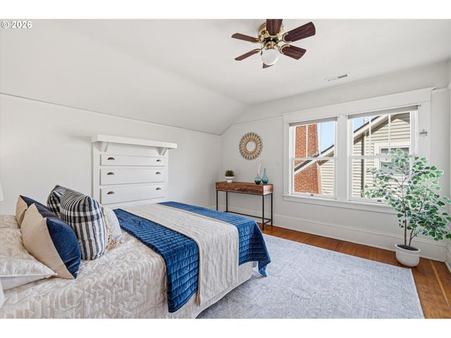 3024 Ne 44TH Ave, Portland, OR 97213