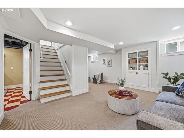 3024 Ne 44TH Ave, Portland, OR 97213