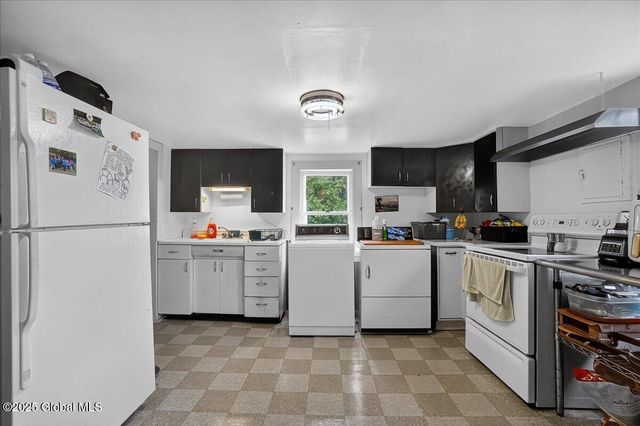 4443 NY-150, Sand Lake, NY 12196