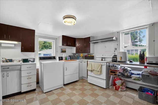 4443 NY-150, Sand Lake, NY 12196