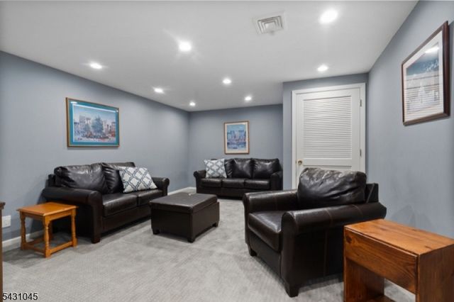 32 Lenox Ct, Montville Twp., NJ 07045