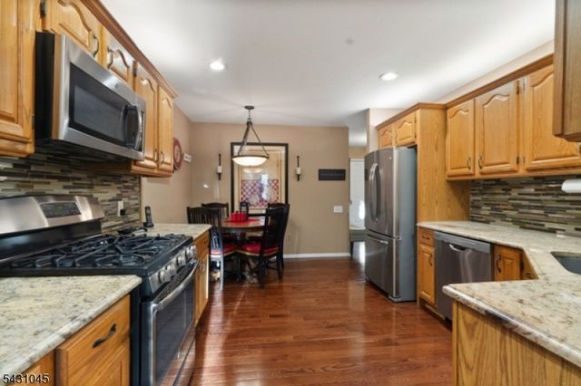 32 Lenox Ct, Montville Twp., NJ 07045