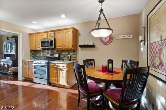 32 Lenox Ct, Montville Twp., NJ 07045
