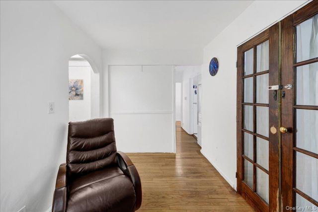 6510 108th Street 2J, Forest Hills, NY 11375