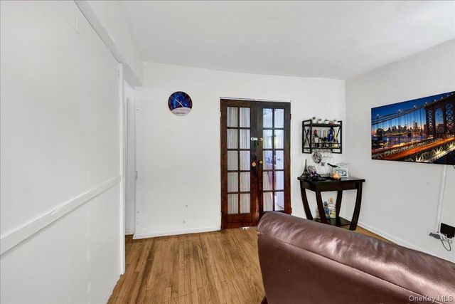 6510 108th Street 2J, Forest Hills, NY 11375