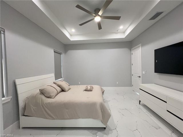 3335 16th AVE SE, Naples, FL 34117