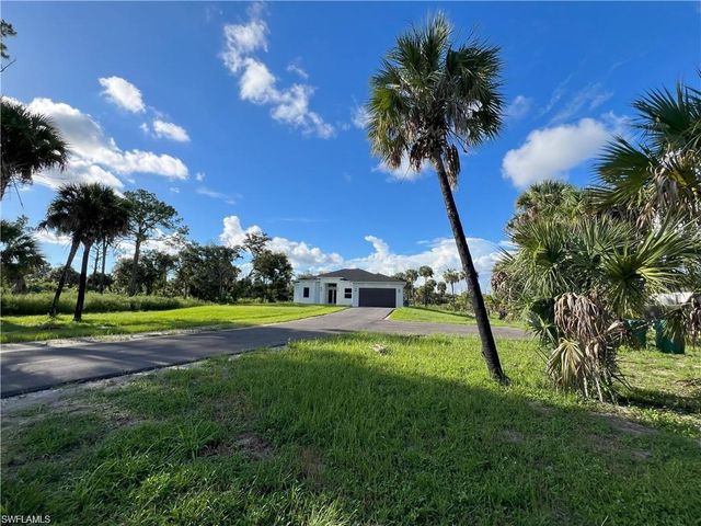 3335 16th AVE SE, Naples, FL 34117