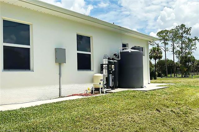 3335 16th AVE SE, Naples, FL 34117