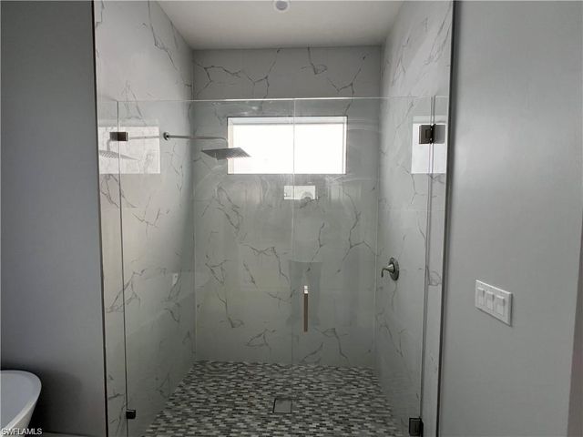 3335 16th AVE SE, Naples, FL 34117