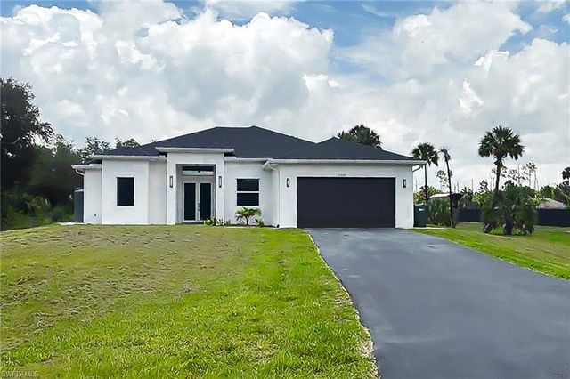 3335 16th AVE SE, Naples, FL 34117