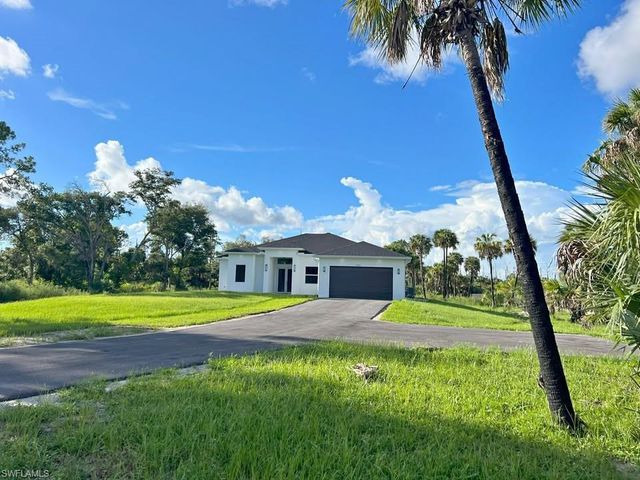 3335 16th AVE SE, Naples, FL 34117
