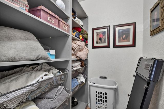 2606 South Durango Drive 281, Las Vegas, NV 89117