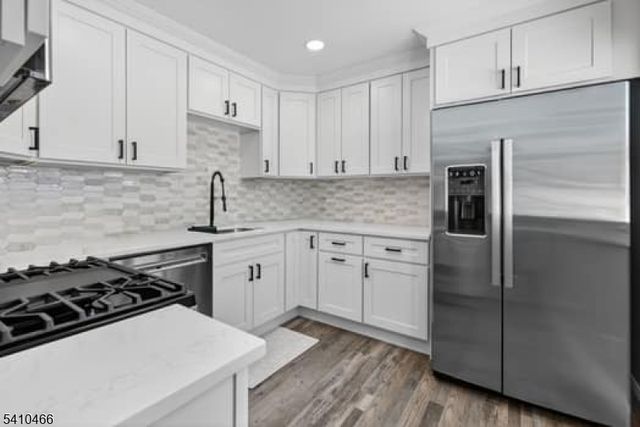 88 Harrington Rd, Clifton City, NJ 07012