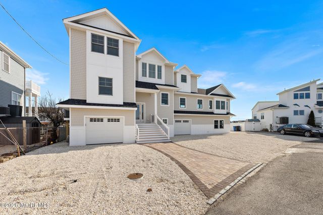 61 Budd Drive, Manahawkin, NJ 08050