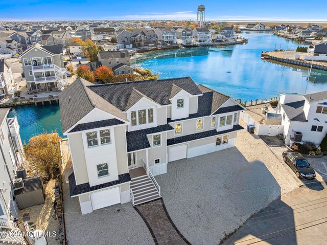 61 Budd Drive, Manahawkin, NJ 08050