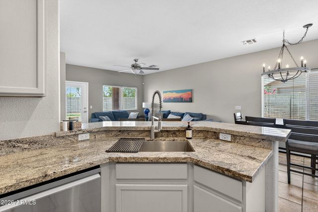 3652 E DERRINGER Way, Gilbert, AZ 85297