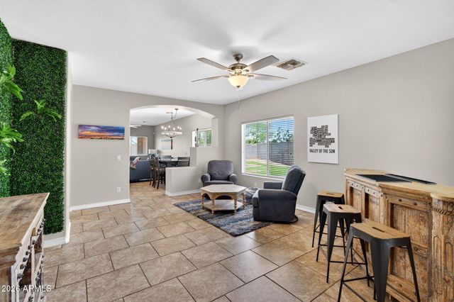 3652 E DERRINGER Way, Gilbert, AZ 85297