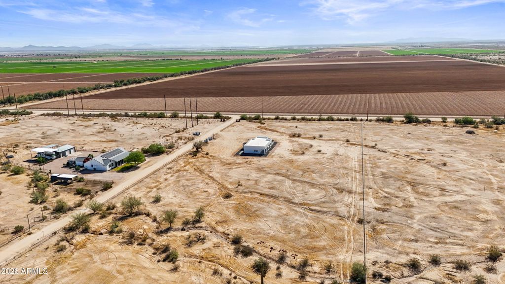Image 29 of property listing at 40179 W ROBLES Road, Maricopa, AZ 85138