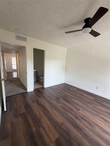 536 Valley Park Drive, Garland, TX 75043