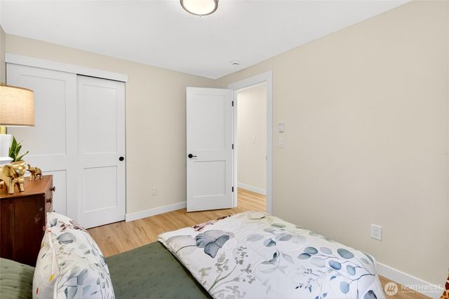 20017 Locust Way, Lynnwood, WA 98036
