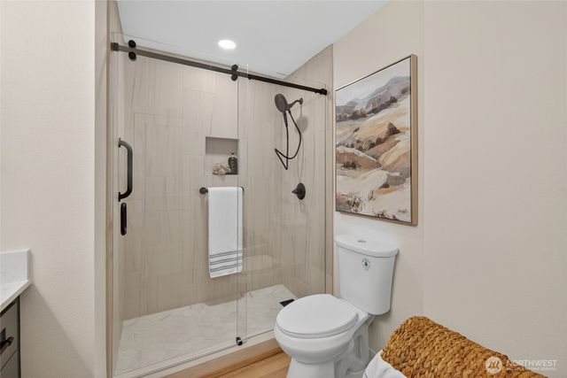 20017 Locust Way, Lynnwood, WA 98036