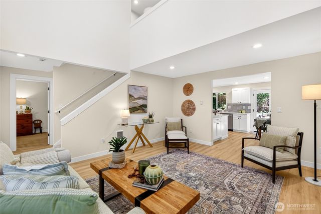 20017 Locust Way, Lynnwood, WA 98036