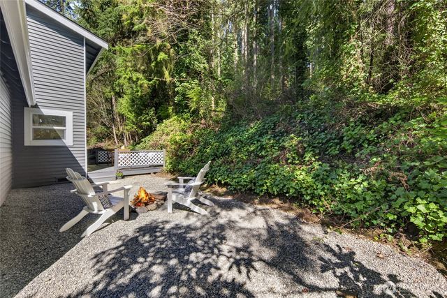 20017 Locust Way, Lynnwood, WA 98036