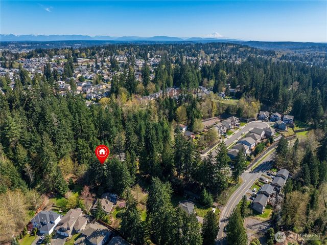 20017 Locust Way, Lynnwood, WA 98036