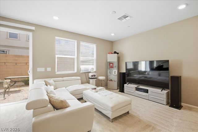 5321 Lazy Breeze Avenue, Las Vegas, NV 89118