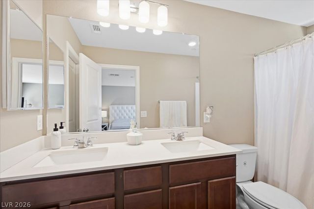 5321 Lazy Breeze Avenue, Las Vegas, NV 89118