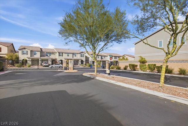 5321 Lazy Breeze Avenue, Las Vegas, NV 89118