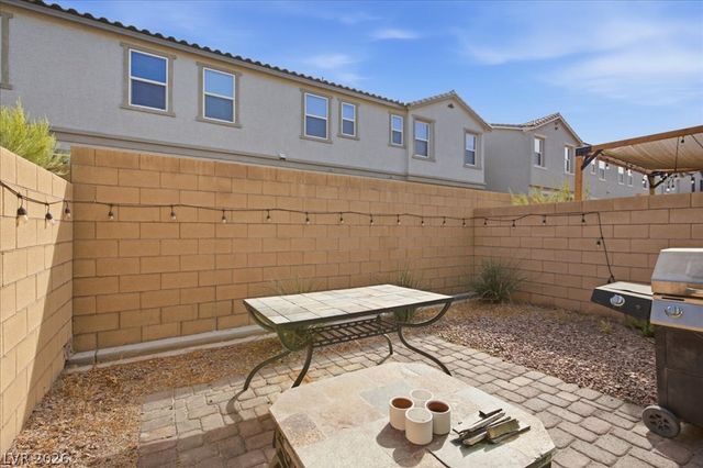 5321 Lazy Breeze Avenue, Las Vegas, NV 89118